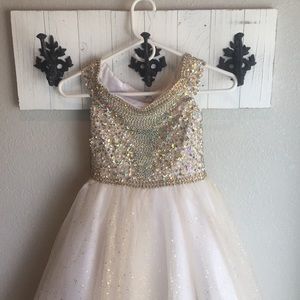 Tiffany Gowns Girls size 6 (not street size 6)